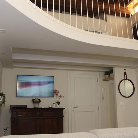 Art Apartment Santa Croce Suite Florenz Exterior foto