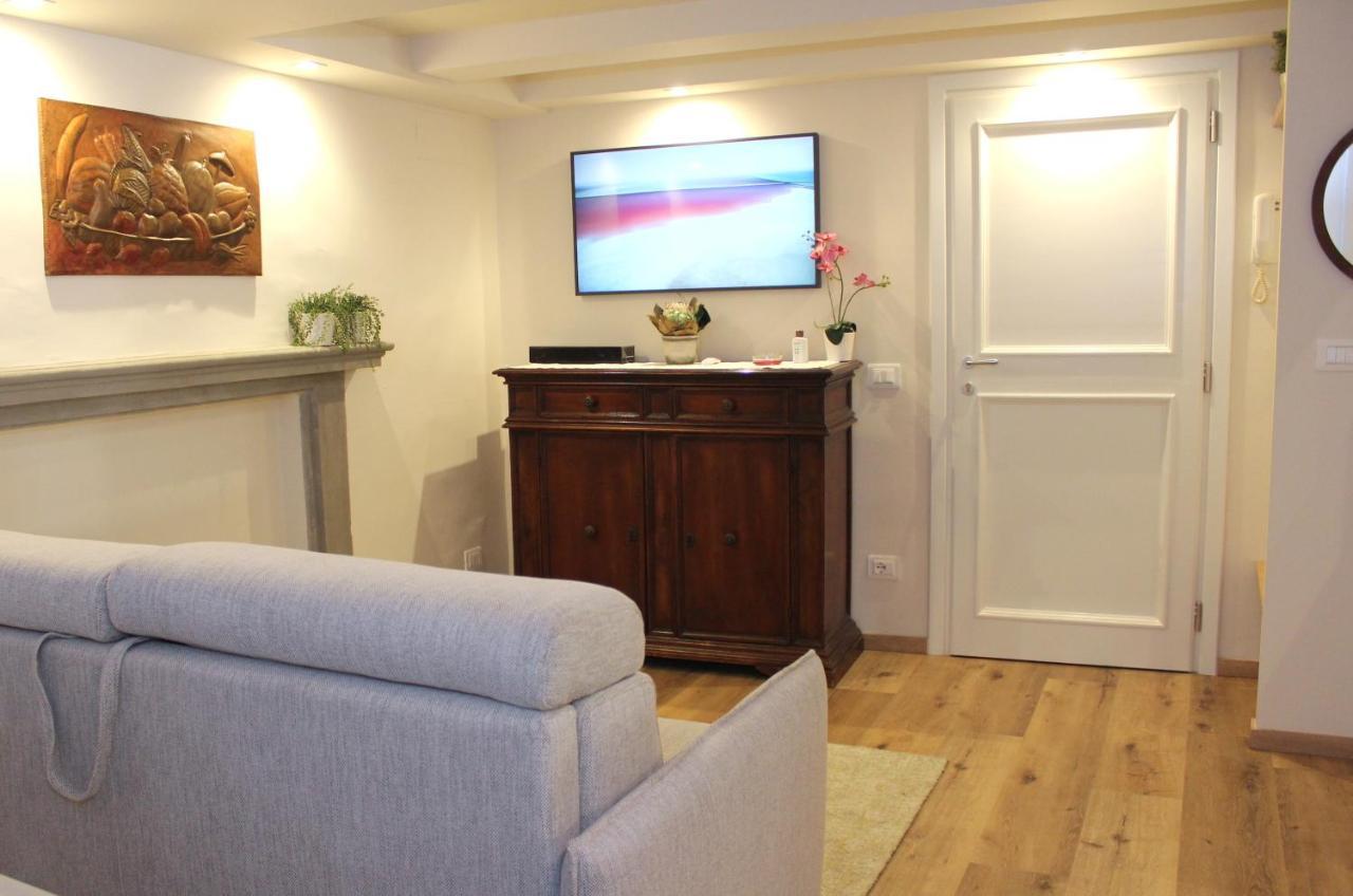Art Apartment Santa Croce Suite Florenz Exterior foto